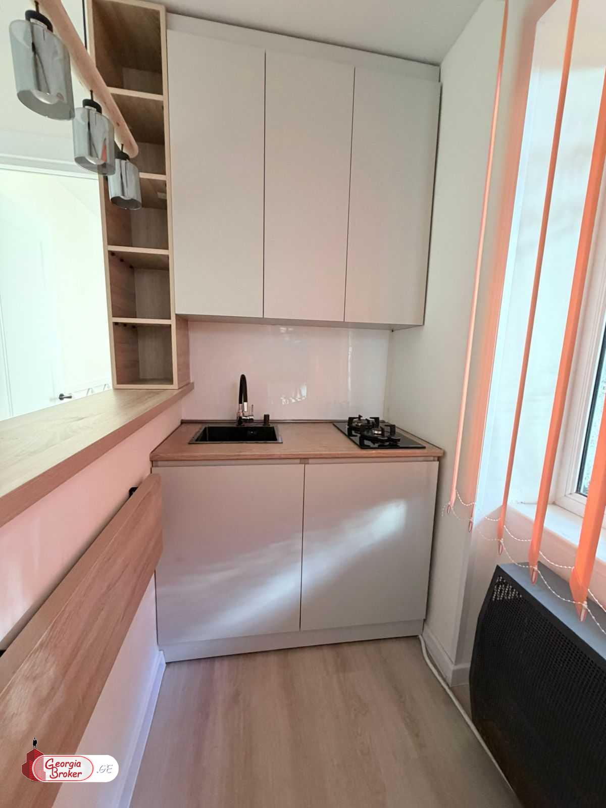 nearly repaired 2-room apartment for sale