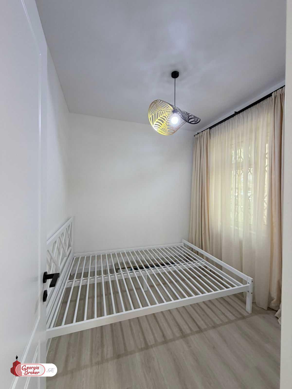 nearly repaired 2-room apartment for sale