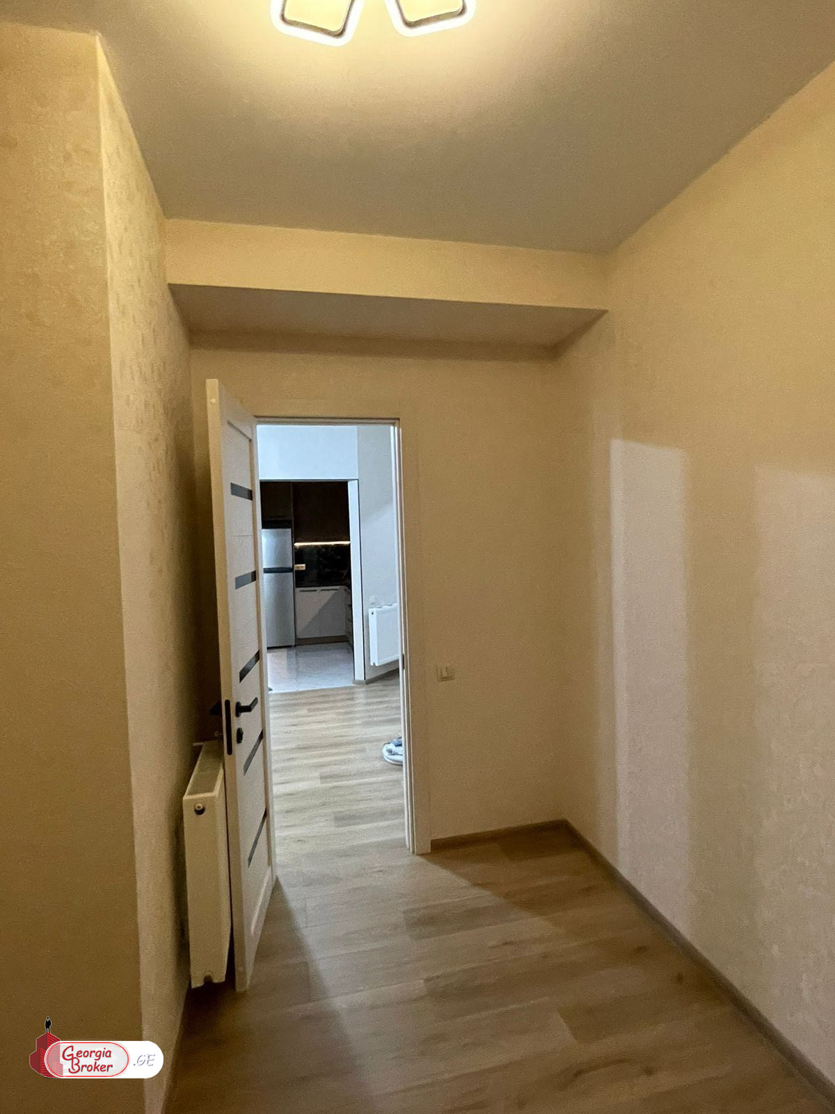 nearly repaired 3-room apartment for sale