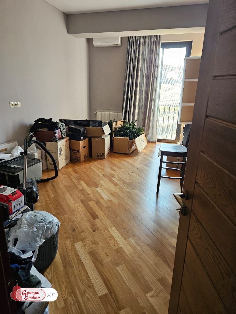 nearly repaired 4-room apartment for sale