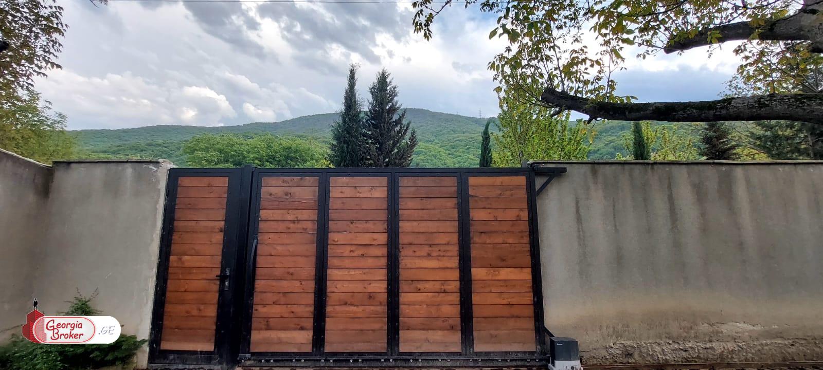 იყიდება ახალი გარემონტებული 7 ოთახიანი სახლი მცხეთაში