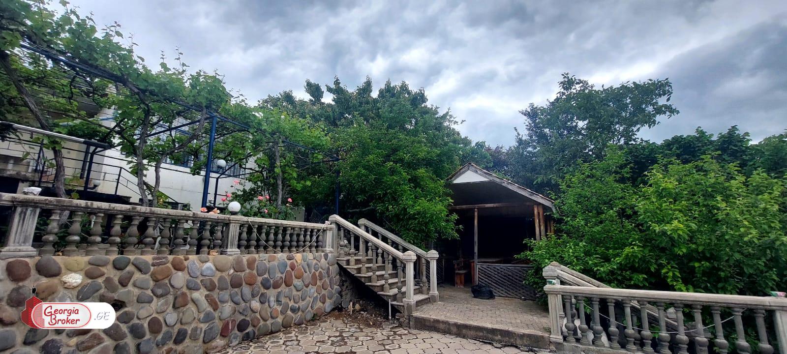 nearly repaired 7-room house for sale