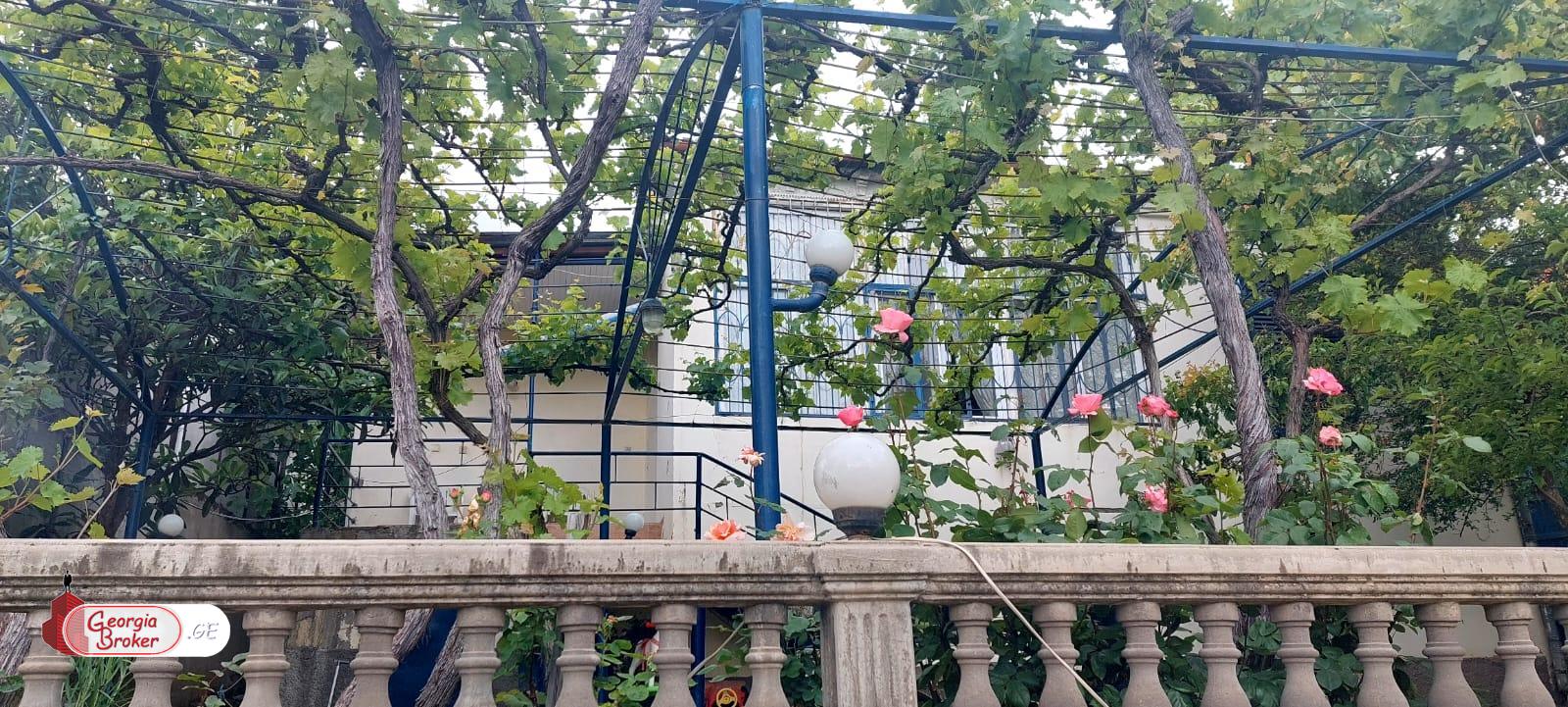 nearly repaired 7-room house for sale