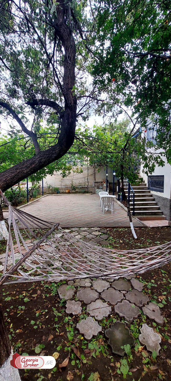 nearly repaired 7-room house for sale