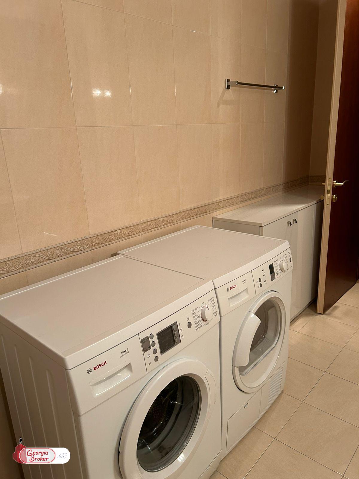 в аренду дом с новым ремонтом 9-комнат