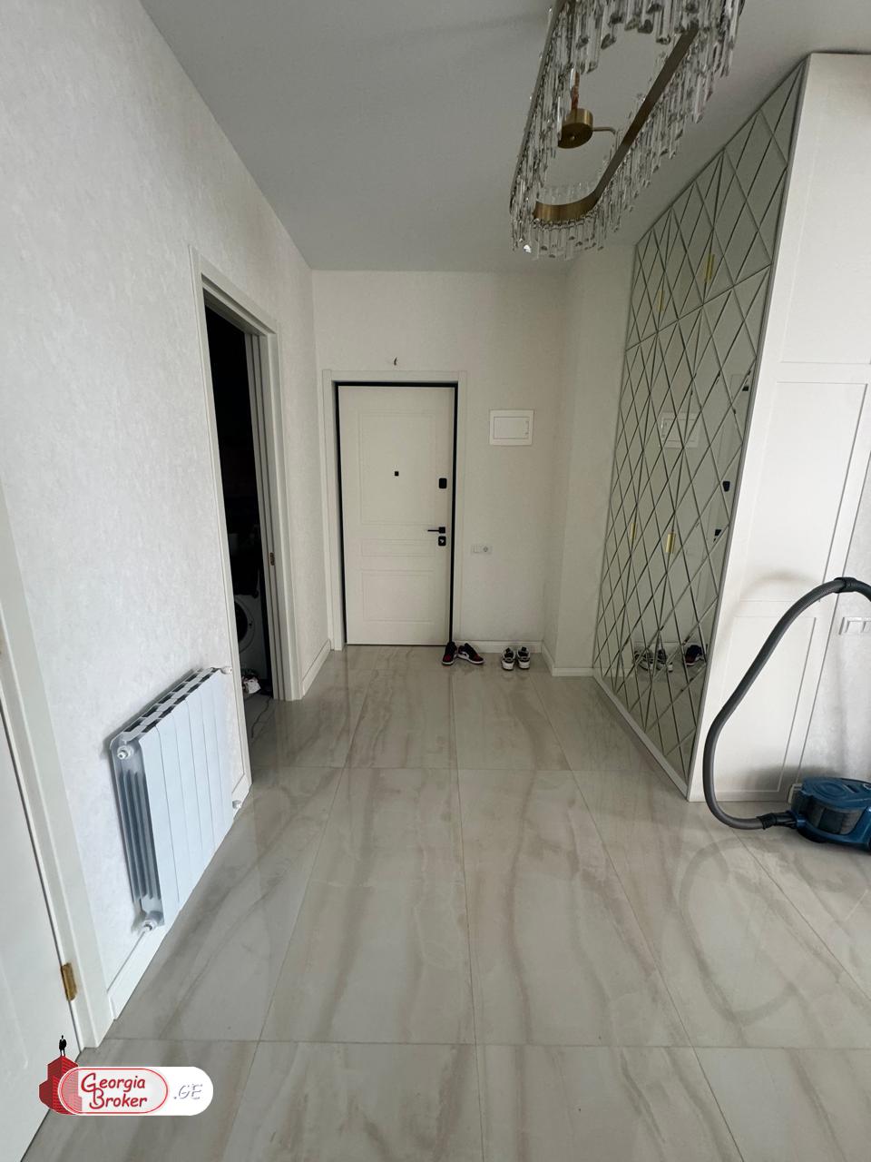 იყიდება ახალი აშენებული 4 ოთახიანი ბინა დიდ დიღომში