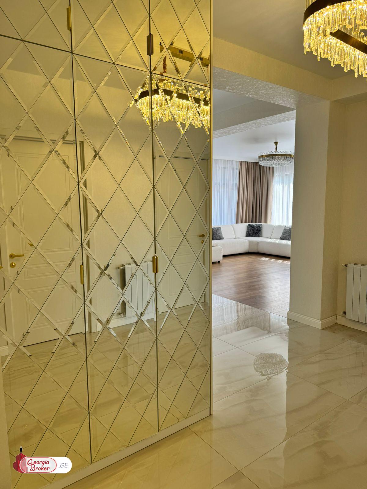 იყიდება ახალი აშენებული 4 ოთახიანი ბინა დიდ დიღომში