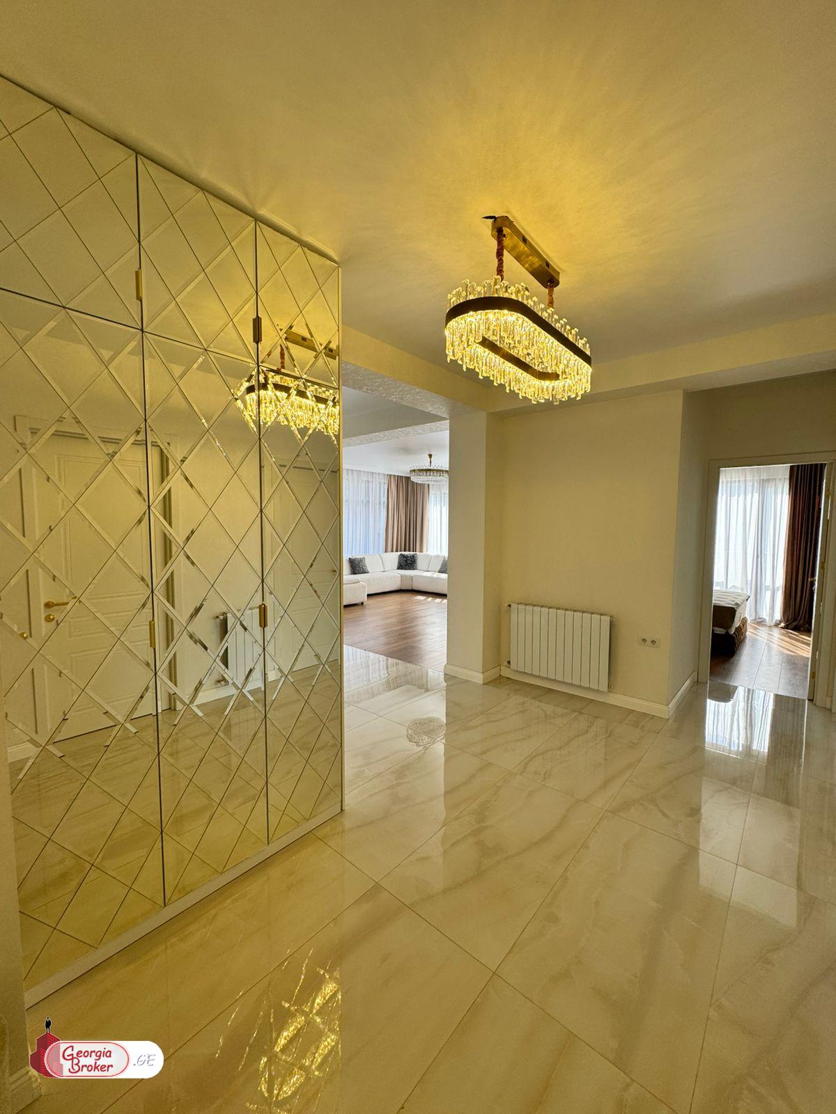 იყიდება ახალი აშენებული 4 ოთახიანი ბინა დიდ დიღომში