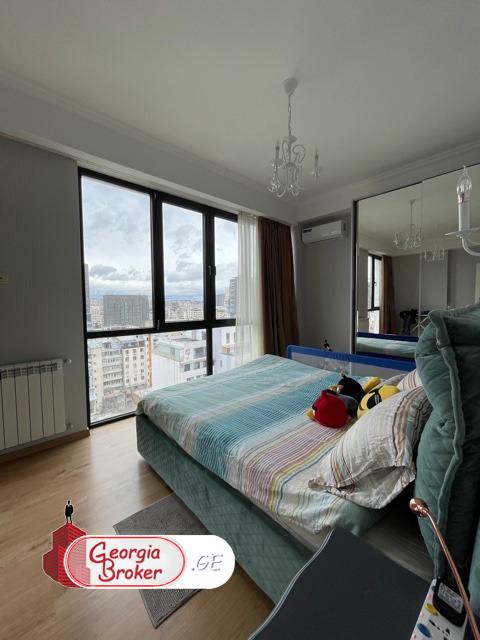 nearly repaired 5-room apartment for sale