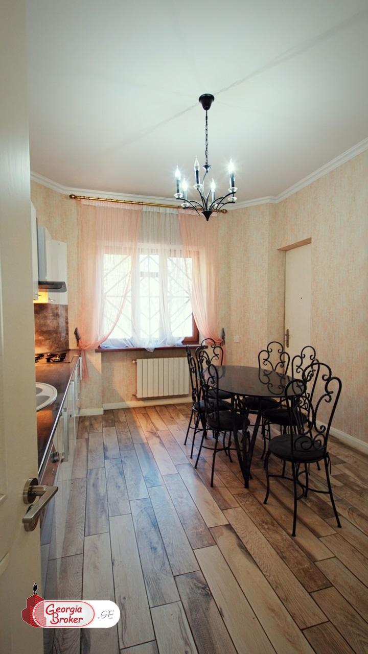 nearly repaired 9-room house for sale