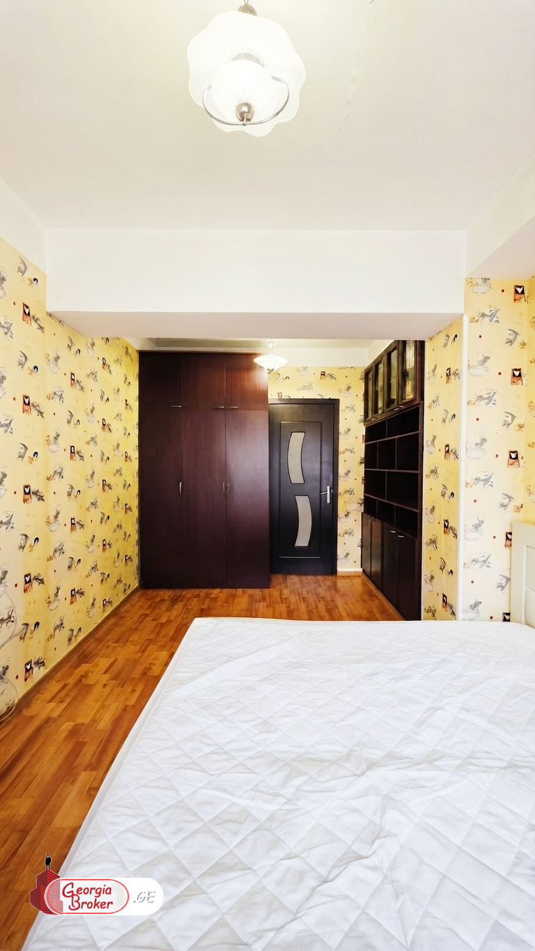 nearly repaired 4-room apartment for sale