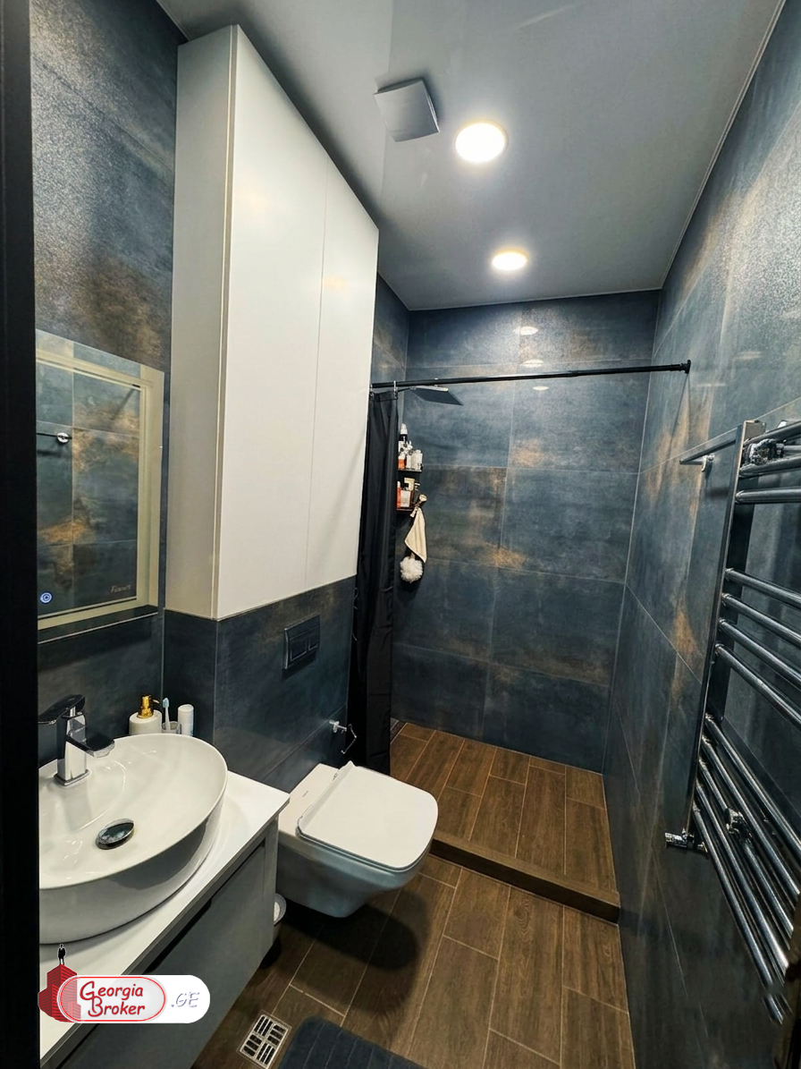 nearly repaired 3-room apartment for sale