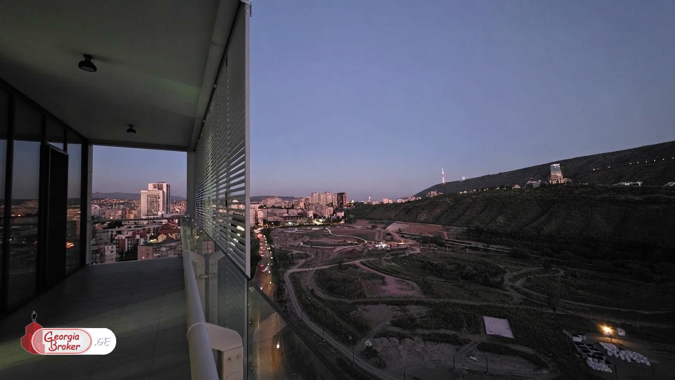 nearly repaired 5-room apartment for sale