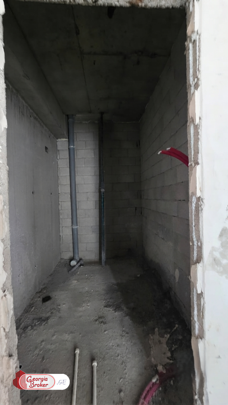 new build 5-room apartment for sale