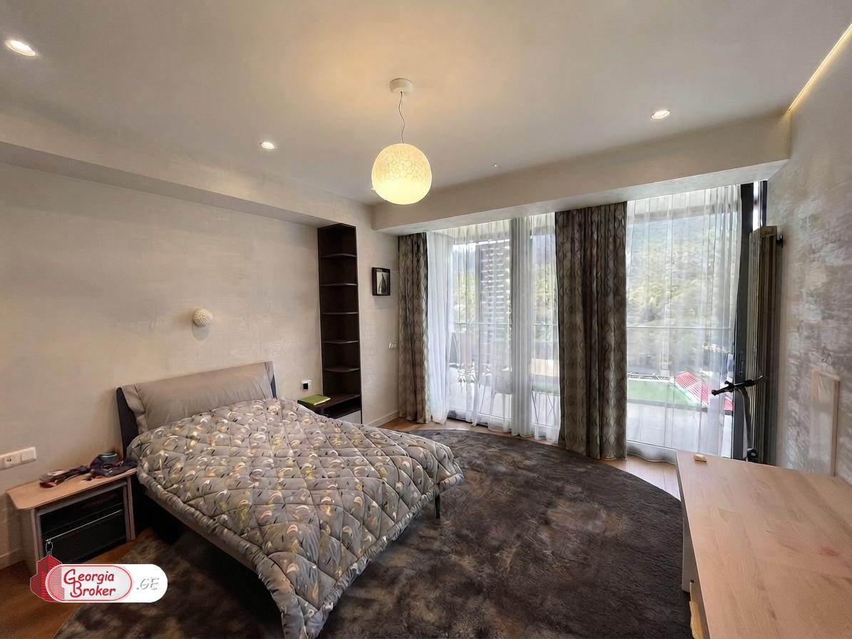 nearly repaired 5-room apartment for sale