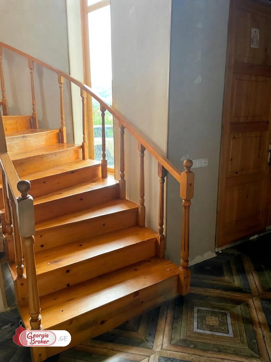 nearly repaired 6-room house for sale