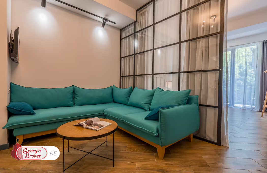 nearly repaired 3-room apartment for rent