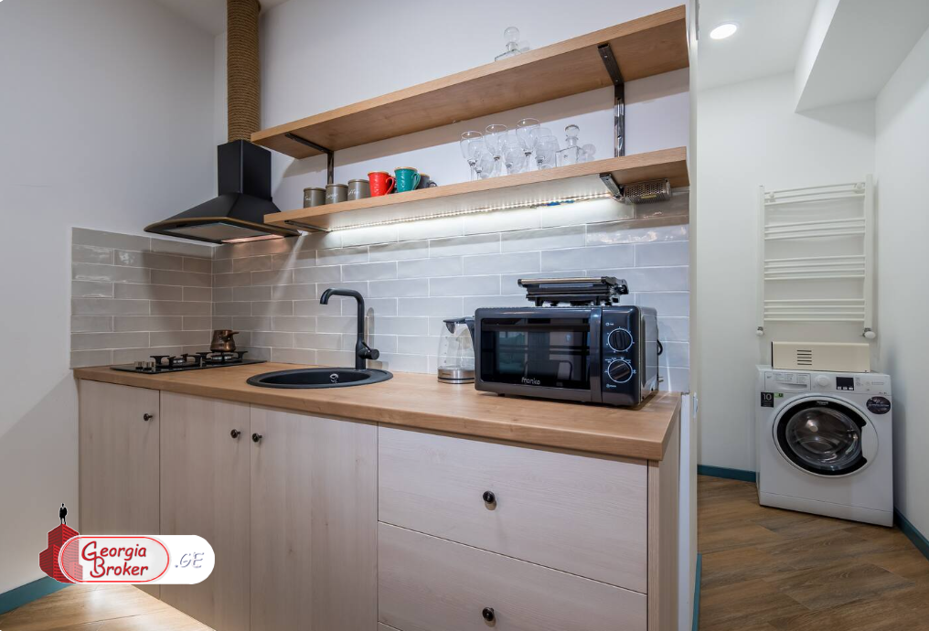 nearly repaired 3-room apartment for rent