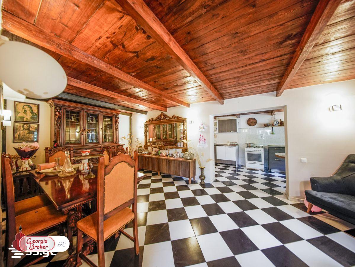 nearly repaired 7-room house for sale