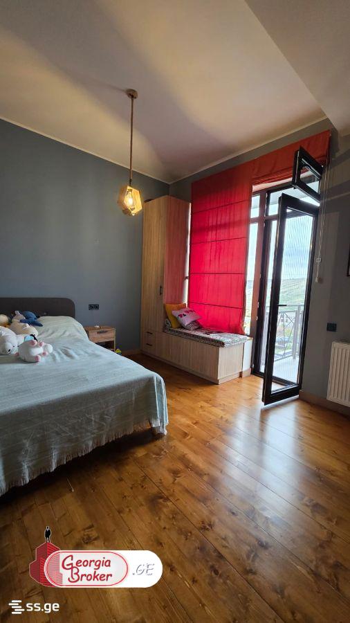 nearly repaired 7-room house for sale