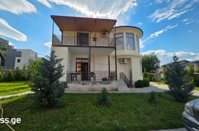 nearly repaired 7-room house for sale