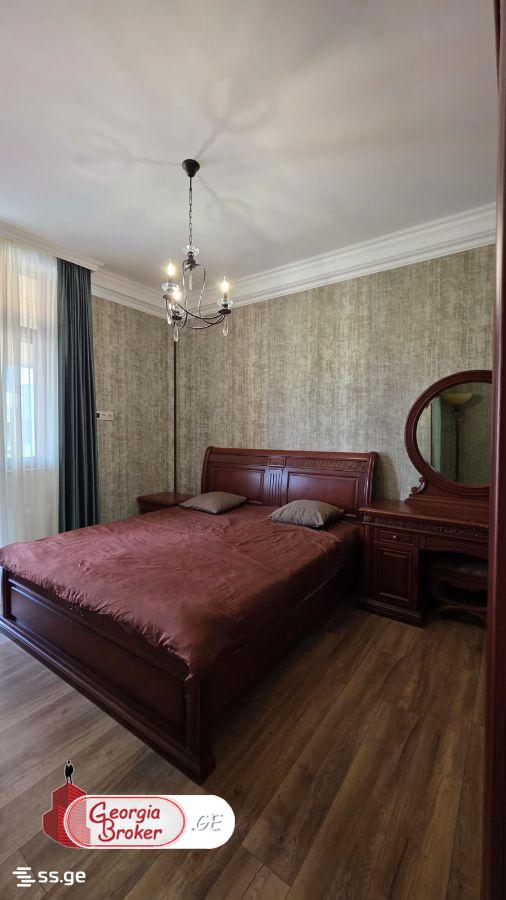 nearly repaired 7-room house for sale