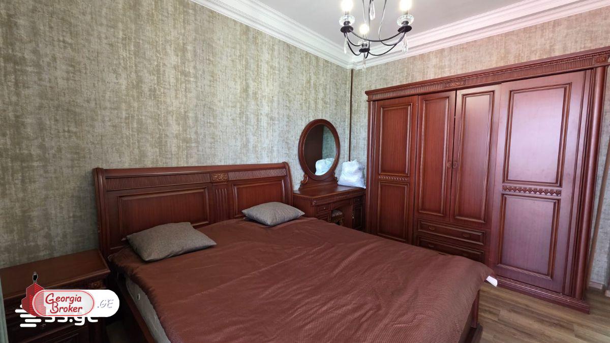 nearly repaired 7-room house for sale