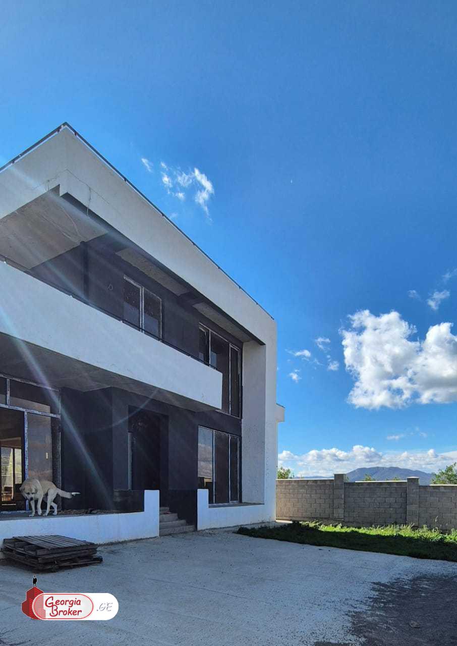 продается дом новостройка 6-комнат