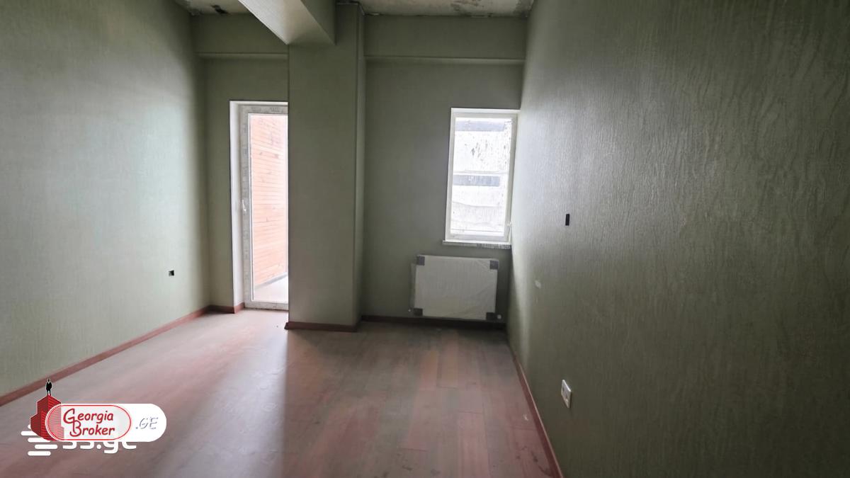 nearly repaired 8-room apartment for sale