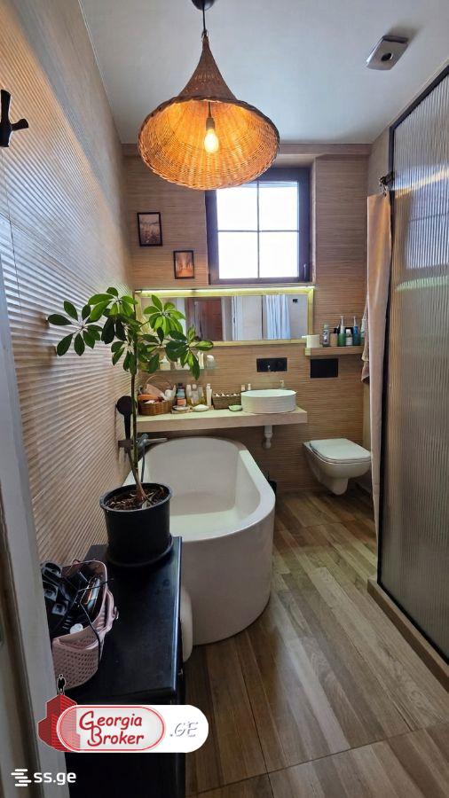 nearly repaired 5-room apartment for sale