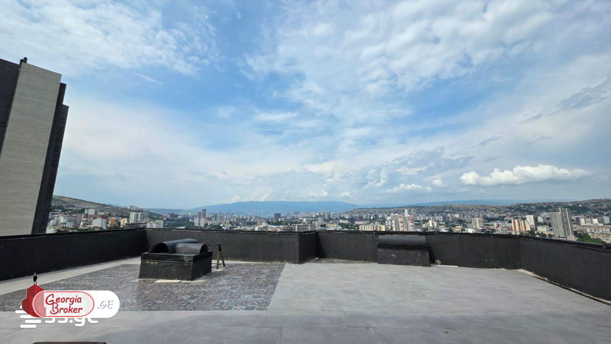 nearly repaired 5-room apartment for sale