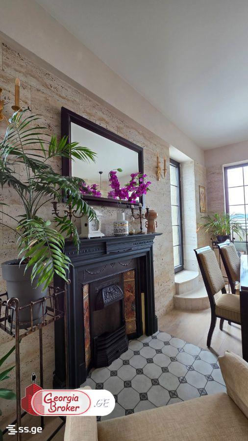 nearly repaired 5-room apartment for sale
