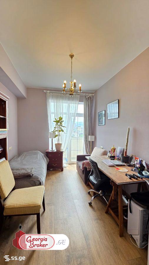 nearly repaired 5-room apartment for sale