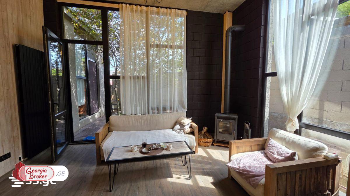 nearly repaired 6-room house for sale