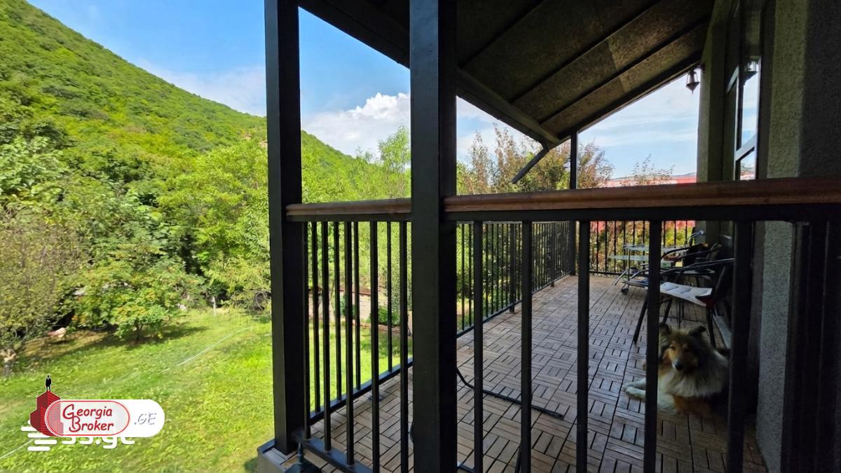 nearly repaired 6-room house for sale