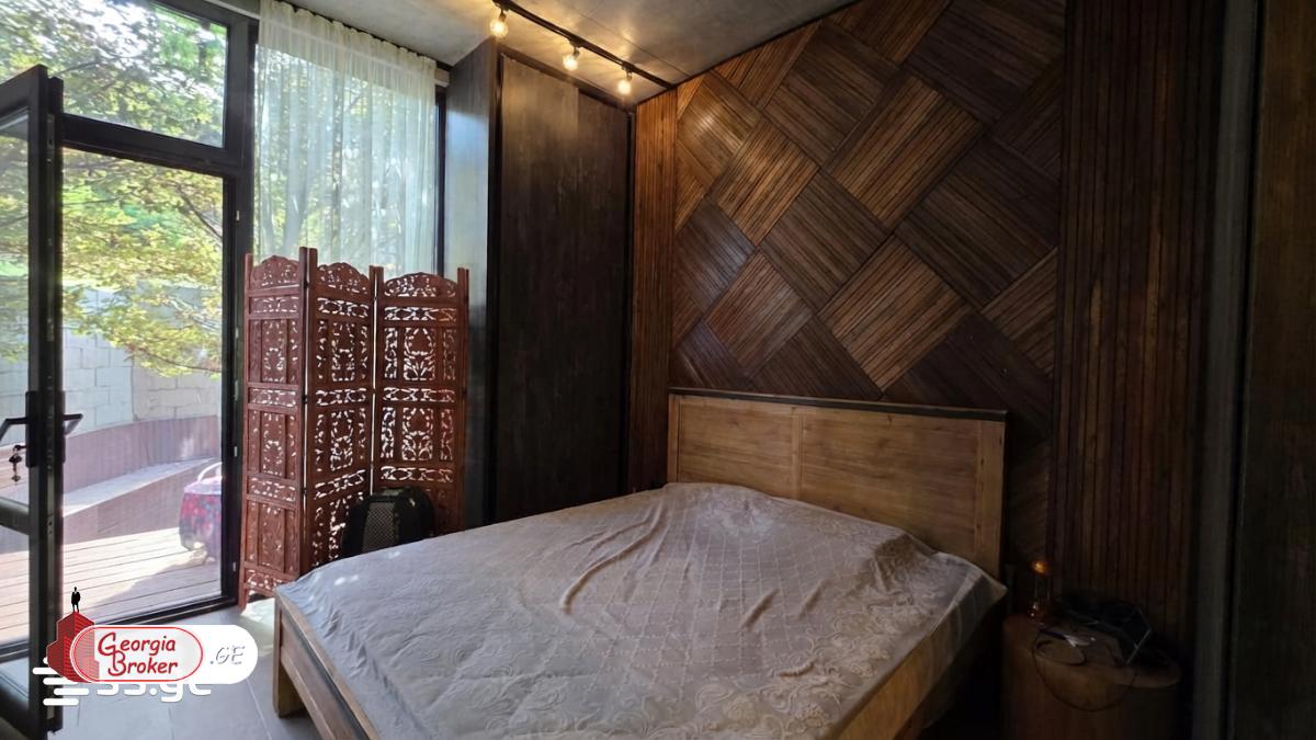 nearly repaired 6-room house for sale