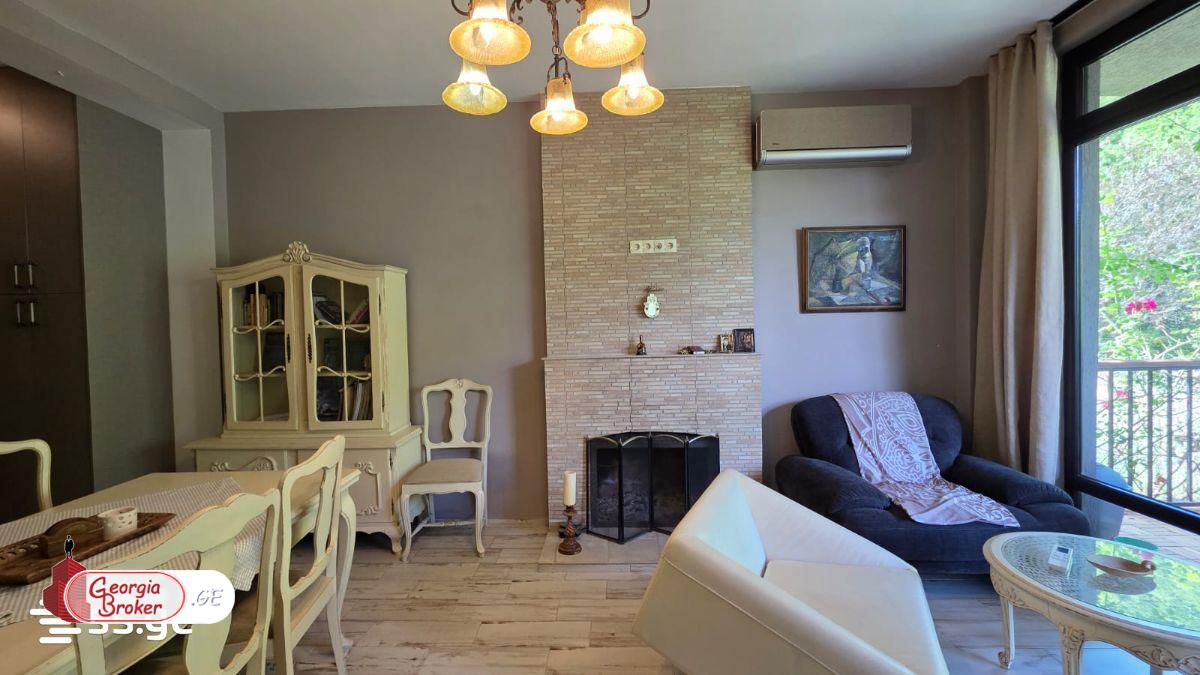 nearly repaired 6-room house for sale