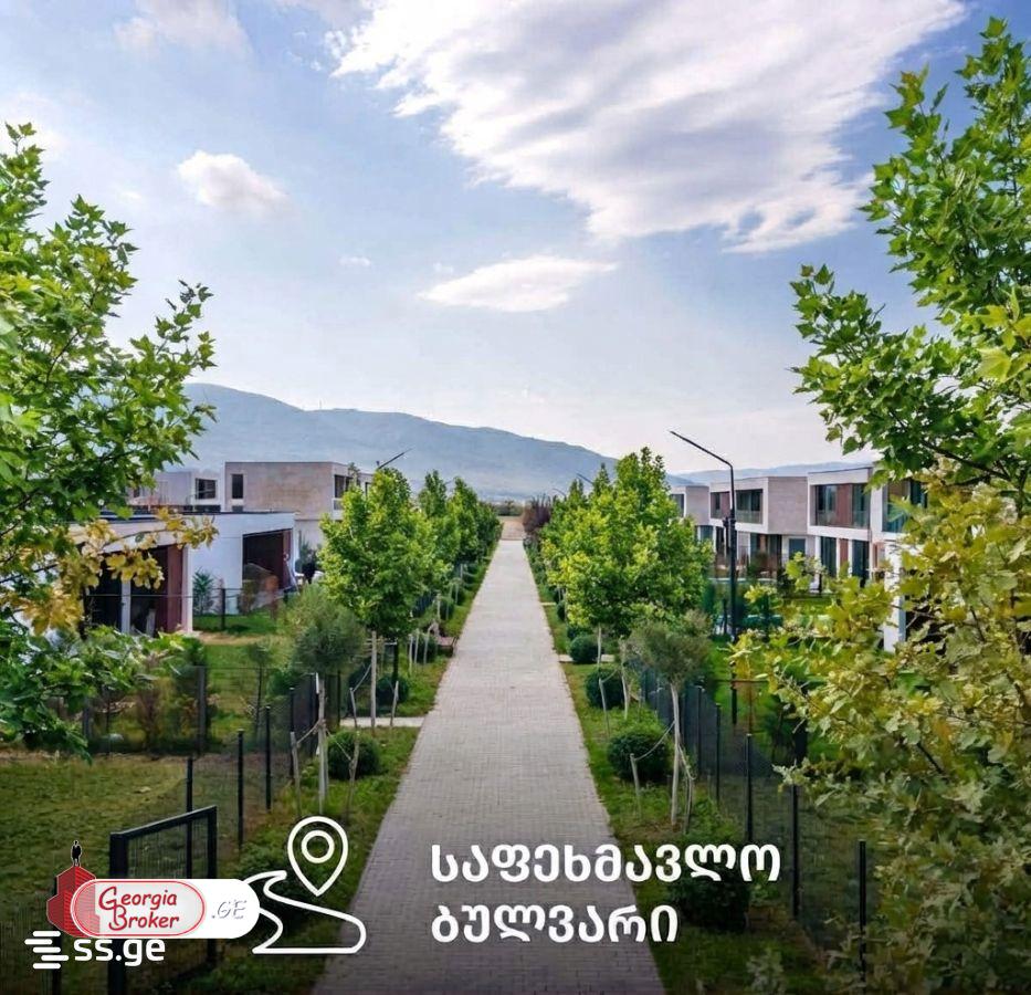 იყიდება ახალი გარემონტებული 5 ოთახიანი  ვილა  " საგურამო ბრიზში"