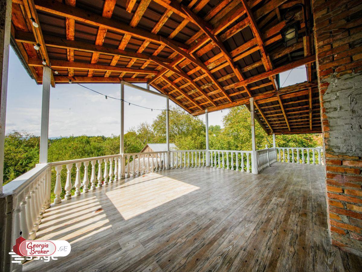 nearly repaired 9-room hotel for sale