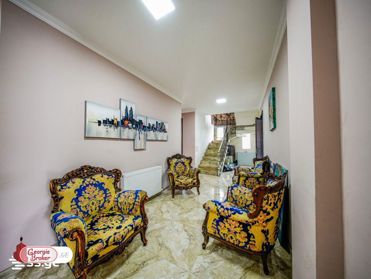 nearly repaired 9-room hotel for sale