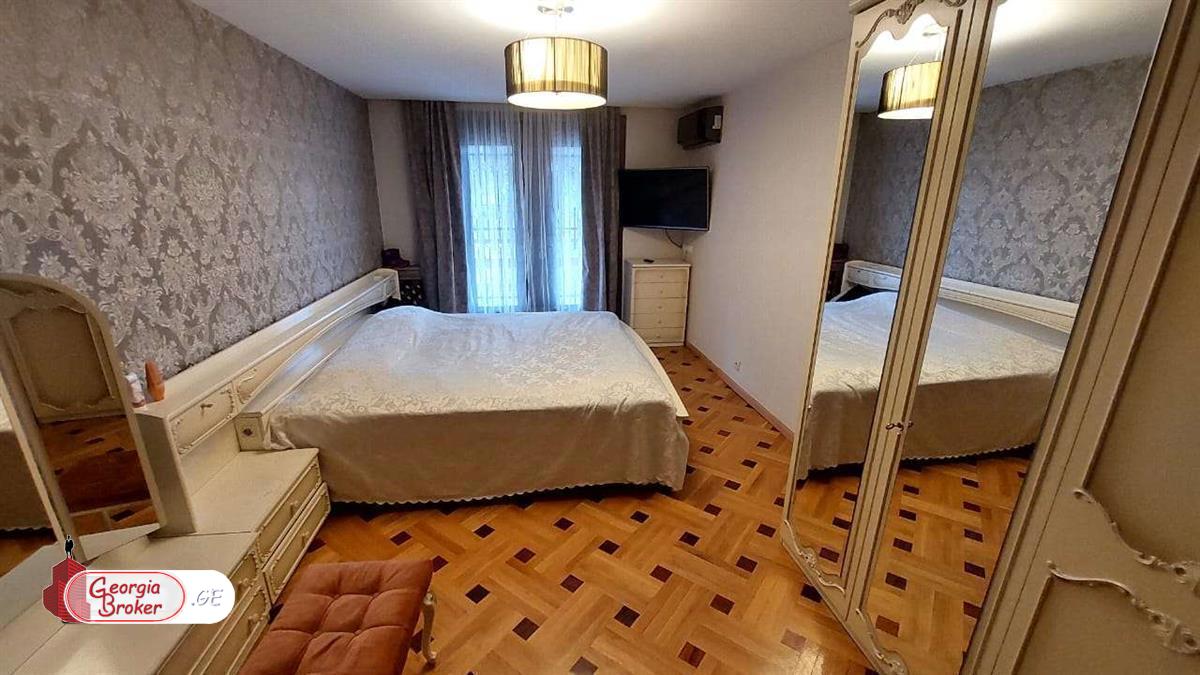 ქირავდება ახალი გარემონტებული 10 ოთახიანი სახლი ნაძალადევში