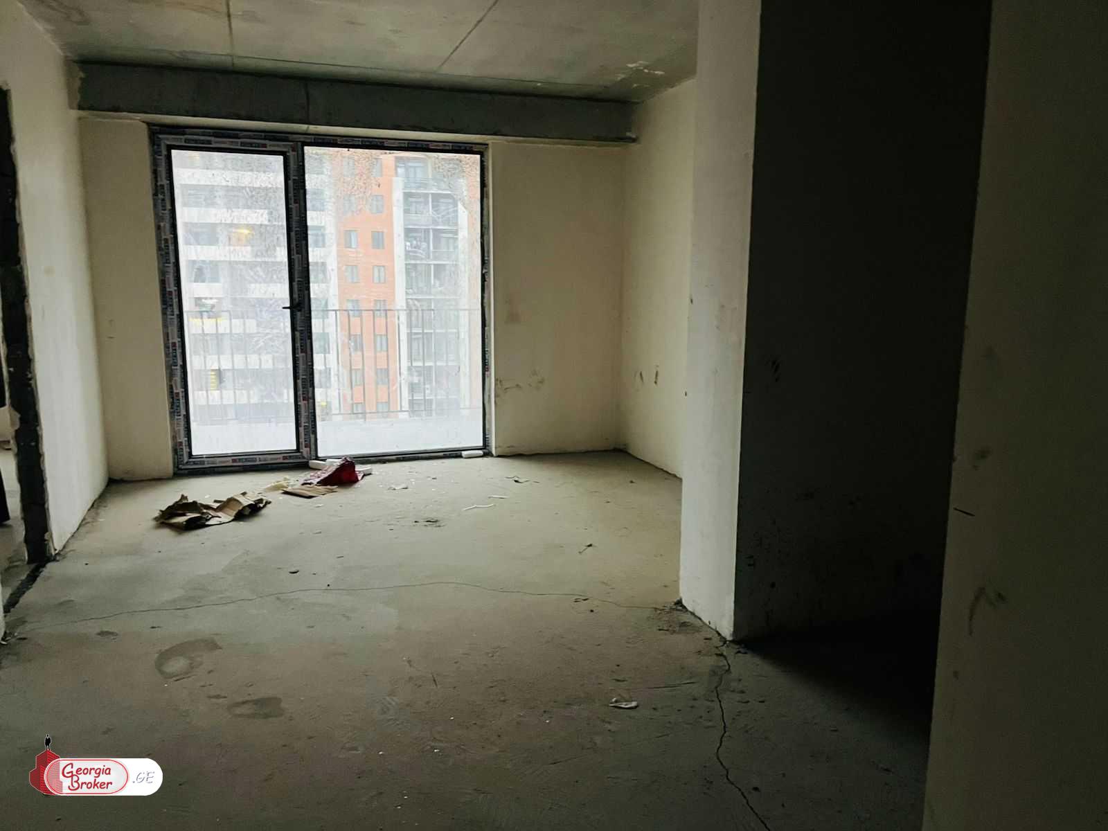 продается квартира с новым ремонтом 3-комнаты