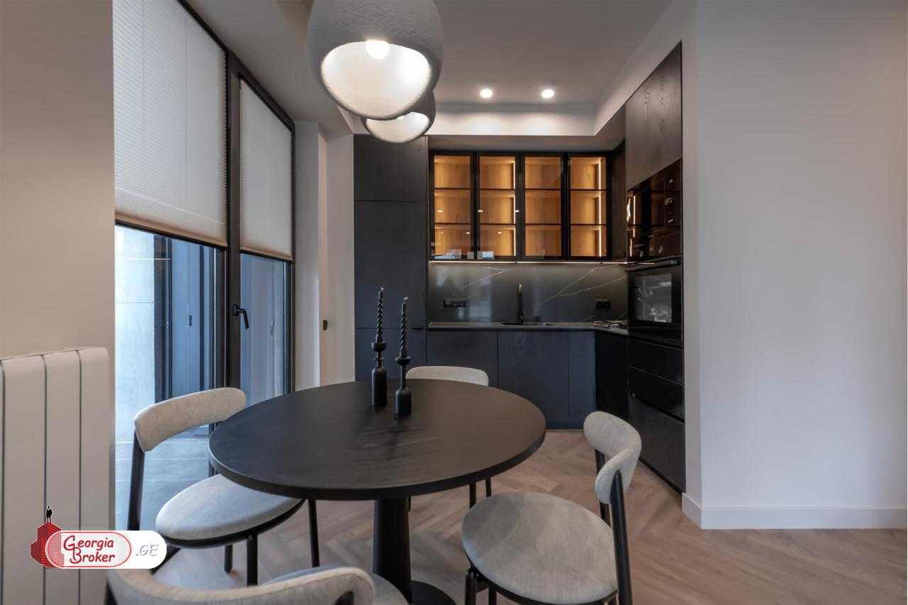 nearly repaired 3-room apartment for sale