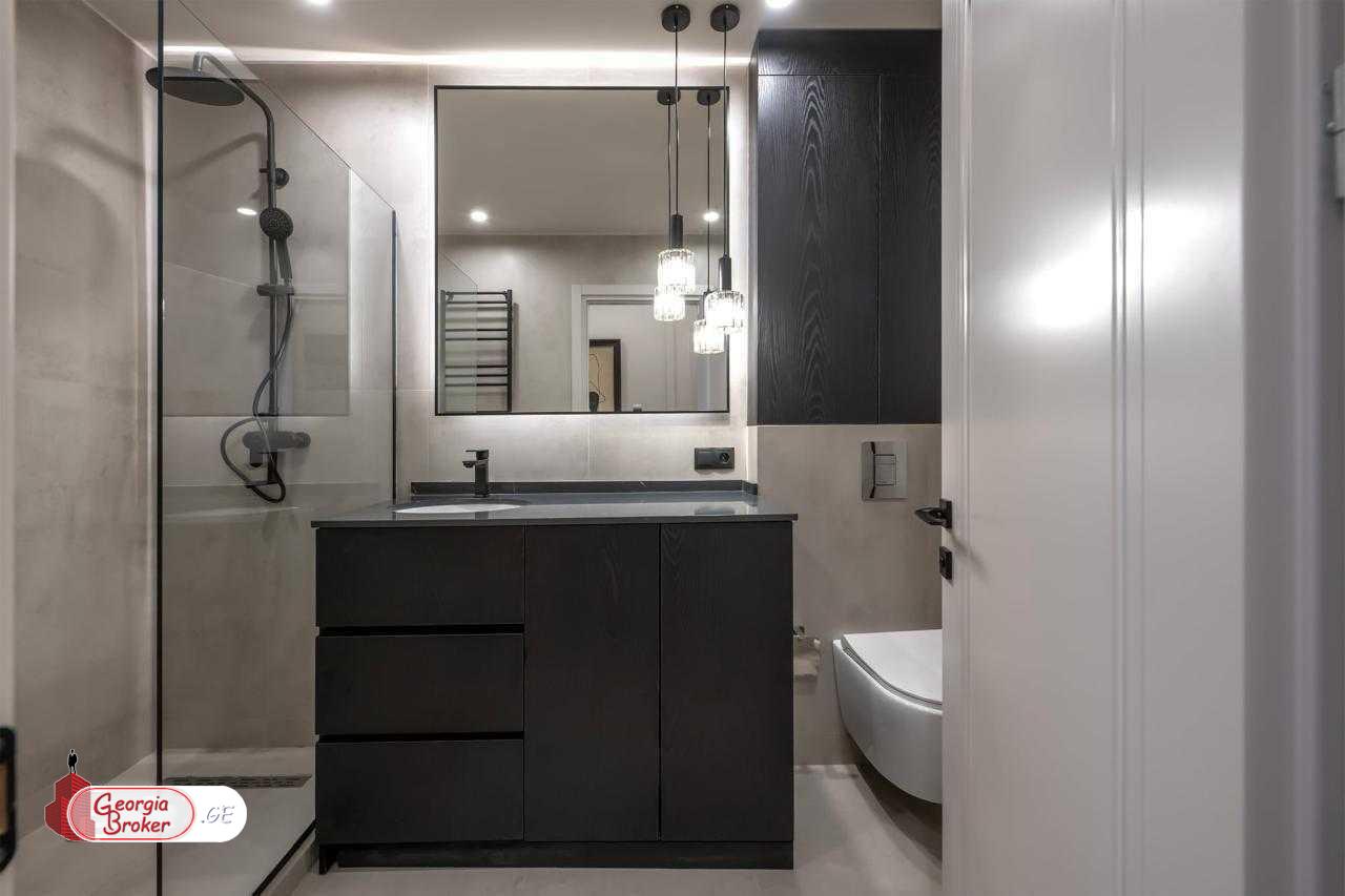 nearly repaired 3-room apartment for sale