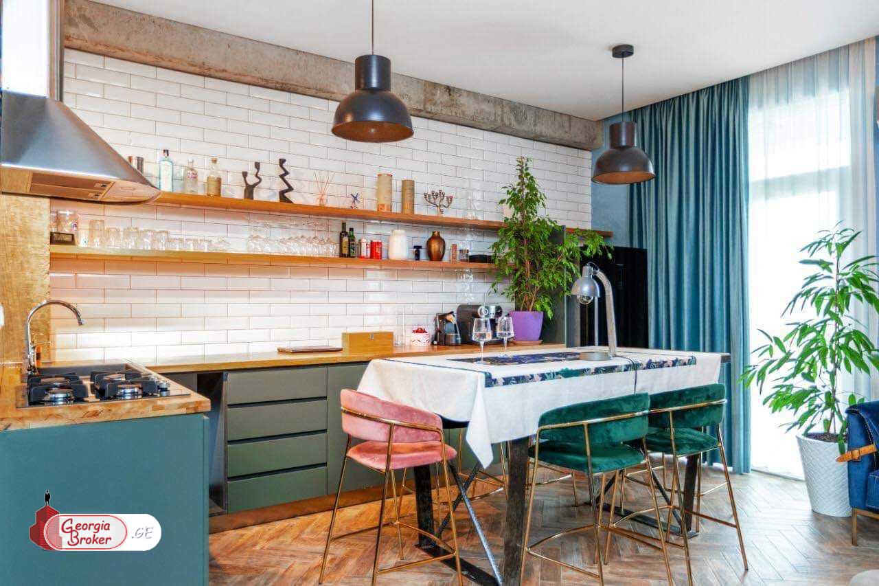 nearly repaired 3-room apartment for sale