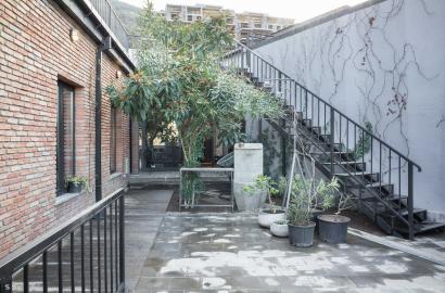 в аренду дом с новым ремонтом 7-комнат