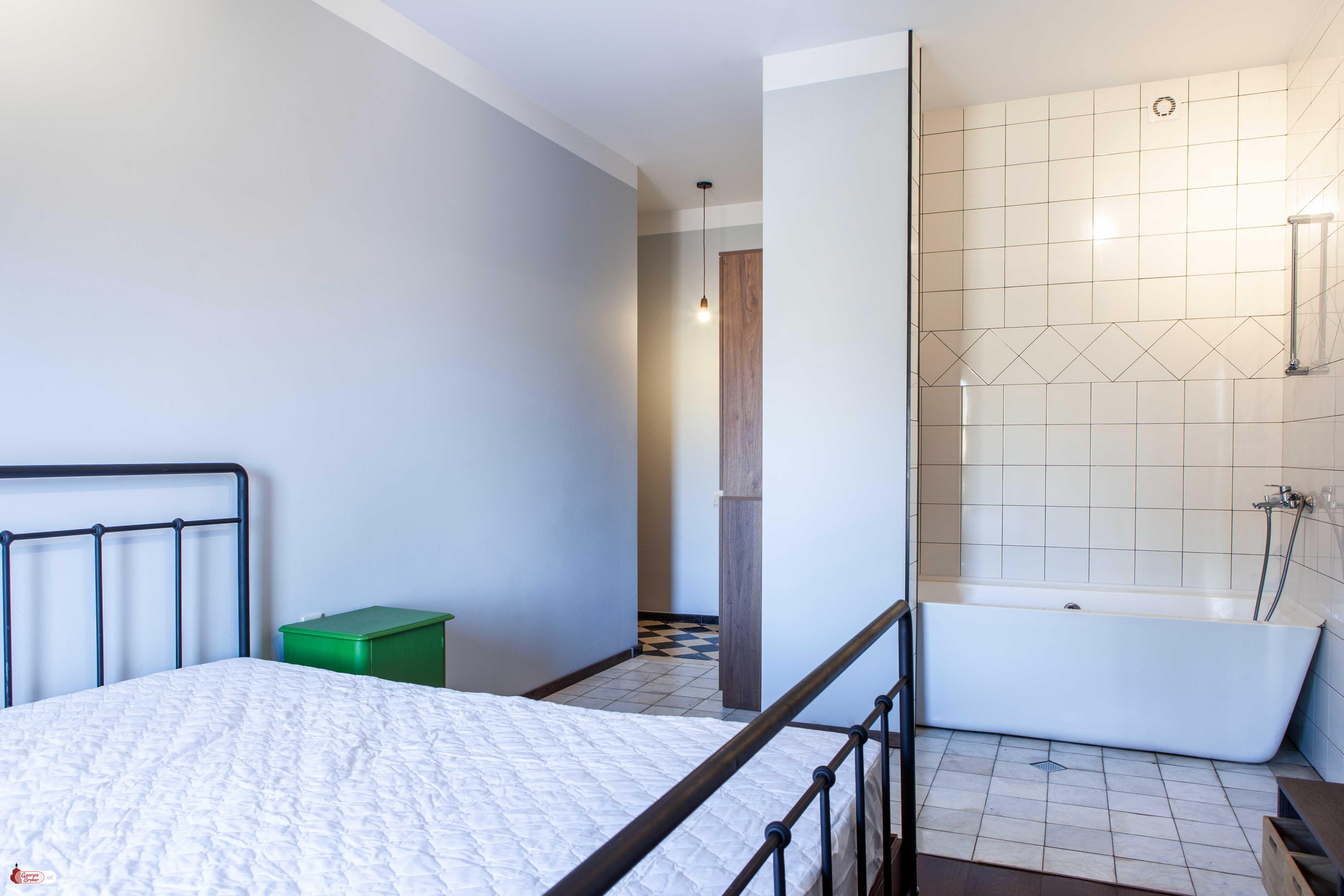 в аренду дом с новым ремонтом 7-комнат