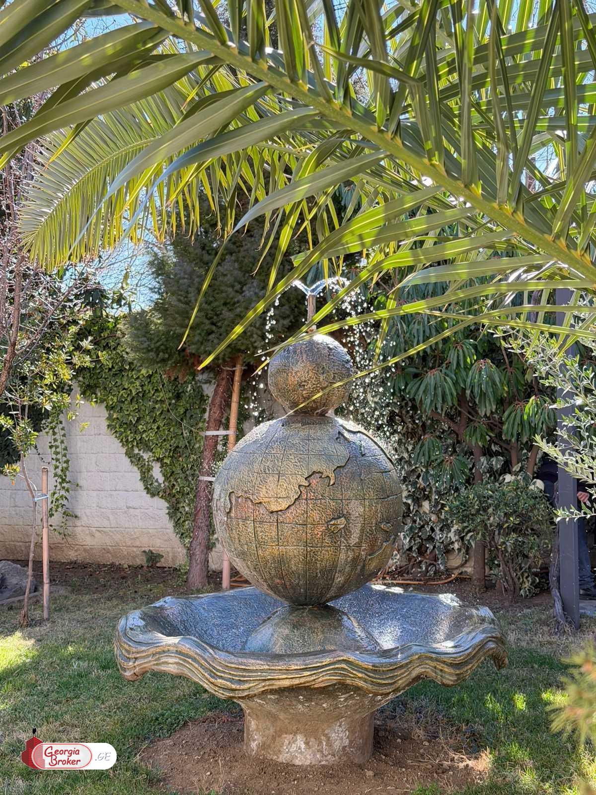 იყიდება ახალი გარემონტებული 9 ოთახიანი სახლი დიდ დიღომში