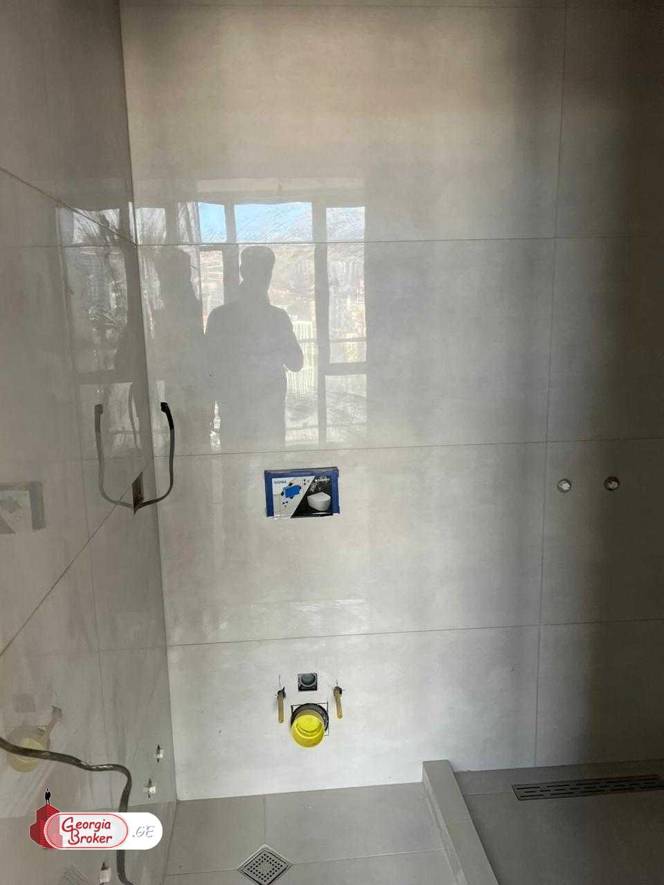 nearly repaired 5-room apartment for sale