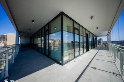 იყიდება ახალი გარემონტებული 5 ოთახიანი ბინა  "დომუსში"